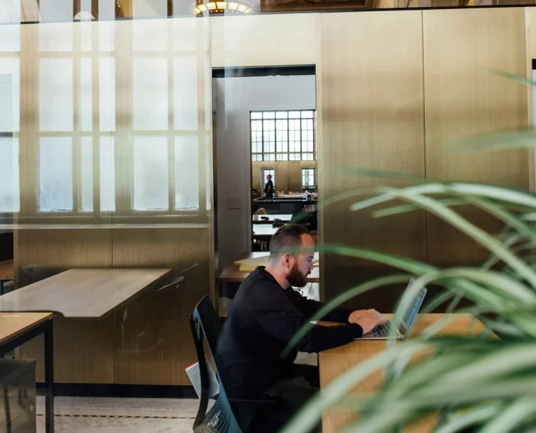 Restaurants & Hospitality
